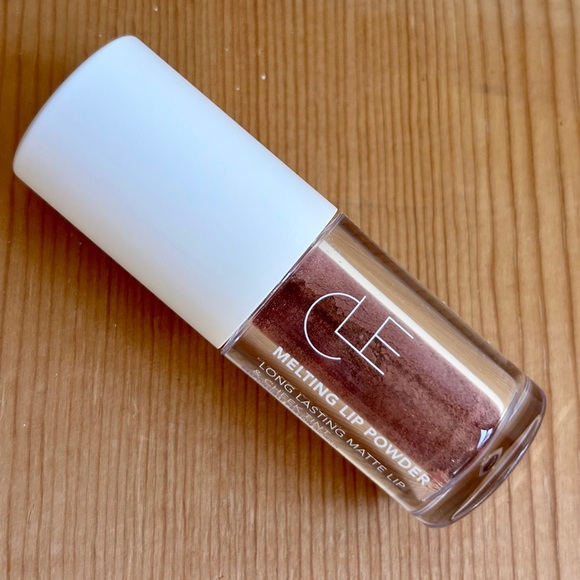 CLE Lip Powder - Picture 6 of 7